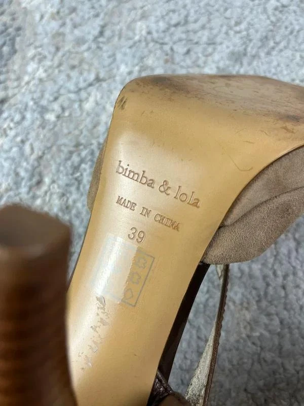 Bimba Y Lola Sandálias plataforma femininas de couro marrom com salto slingback Tamanho 39EU – photo 9